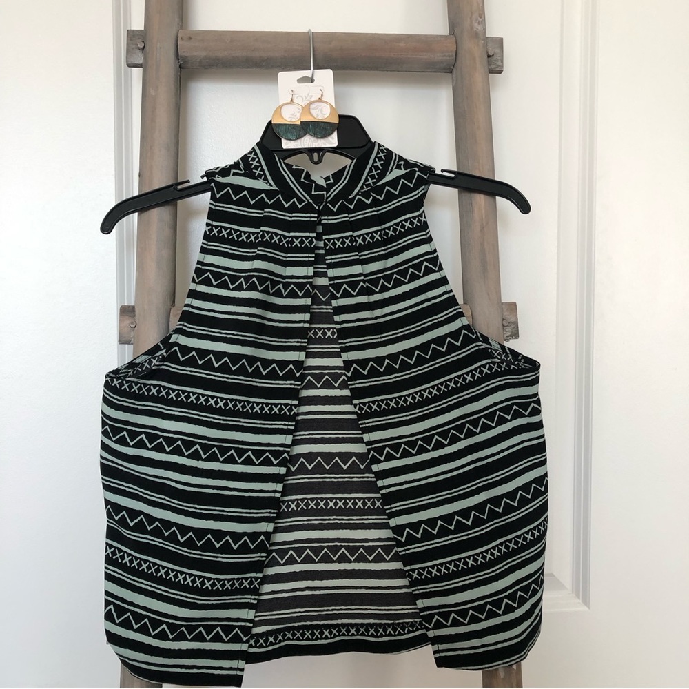 BCBGENERATION Black and green high neck open back top SZ XS